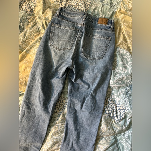 AE Ripped Jeans 🦅💙 - Picture 4 of 5